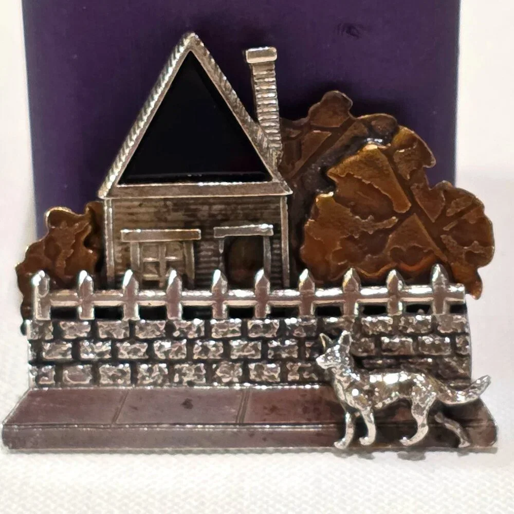 Vintage JP Reardon House Onyx Roof Dog Brass Accent Sterling Silver Pin Brooch